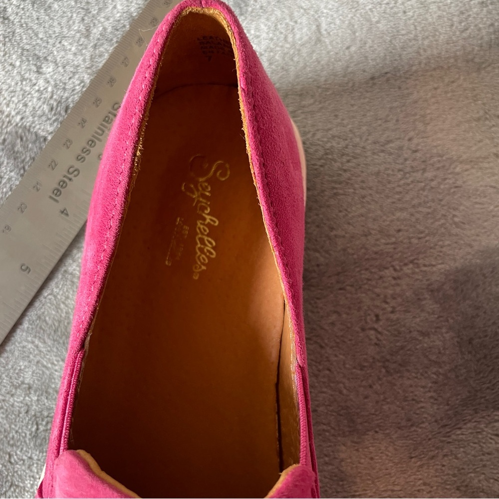 Seychelles Pink Ruffle Flats - Picture 5 of 10